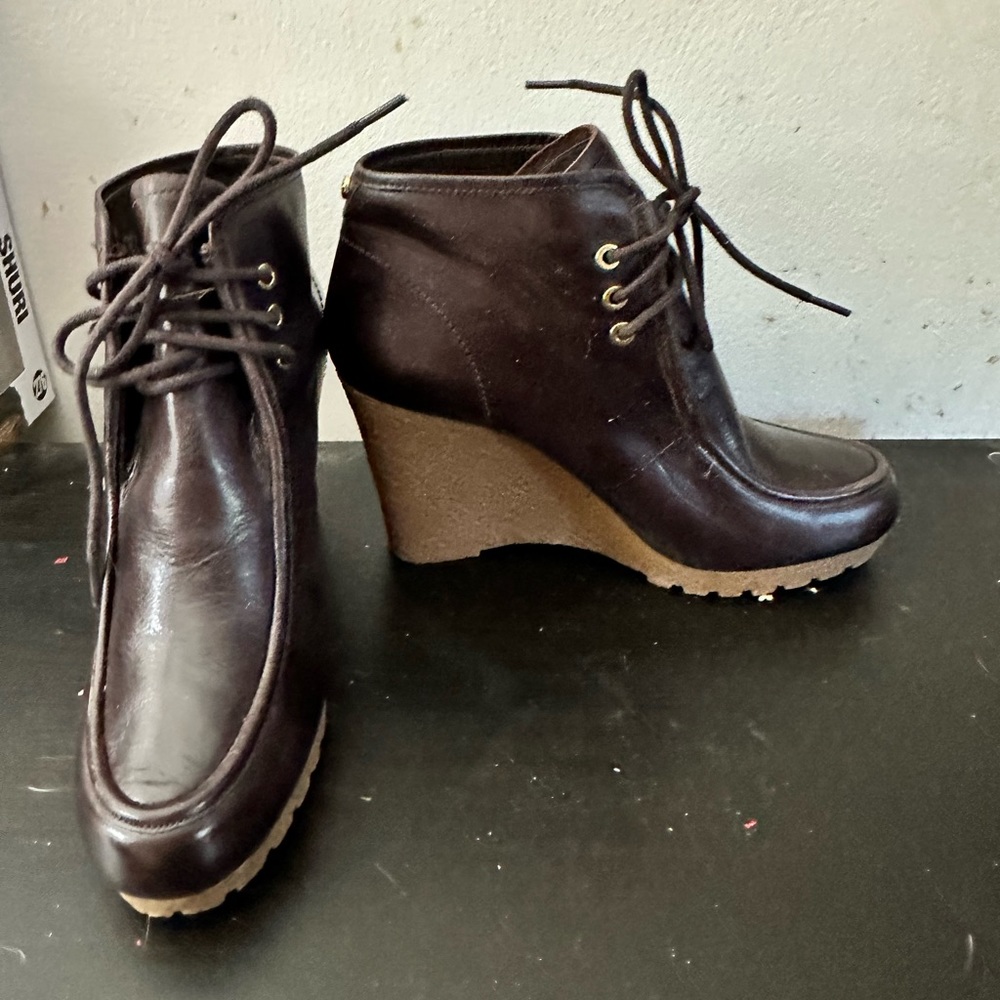 Super cute wedges leather booties by Michael Kors